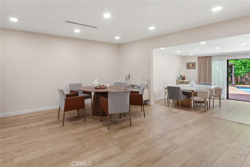Properties 4 10535 Reseda Boulevard
