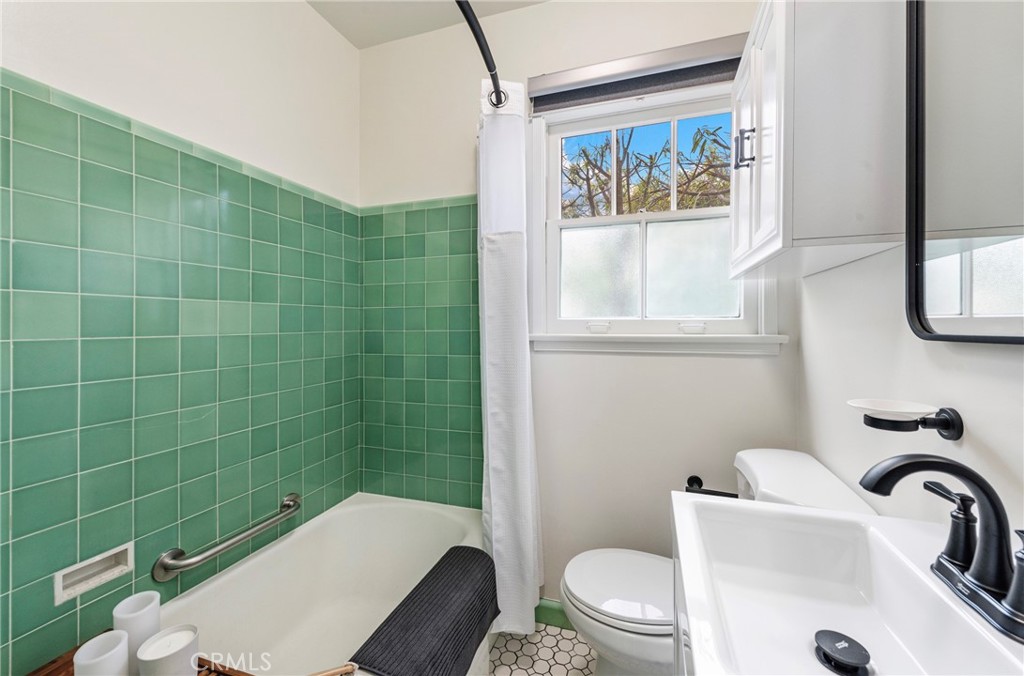 Eastside Central (ECCM) - Residential Lease