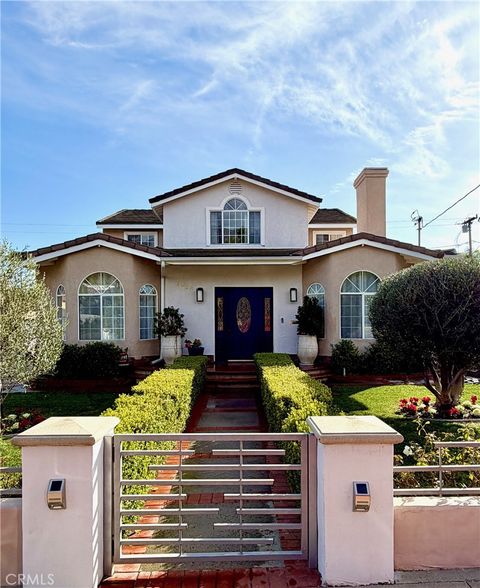 Photo of 1958 Beverly Drive, Pasadena, CA 91104 (MLS # AR26019017)