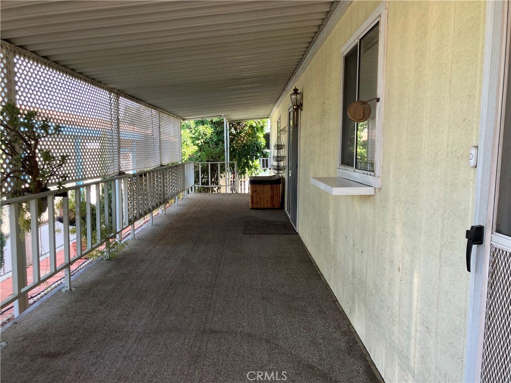 1300 W Menlo Avenue 198