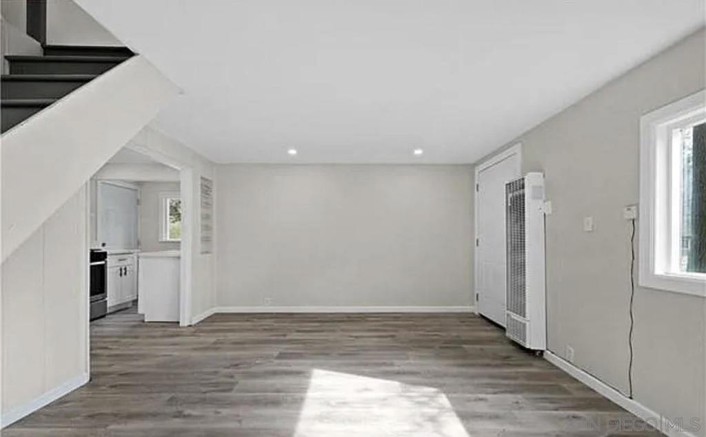 201 Hillside Spur