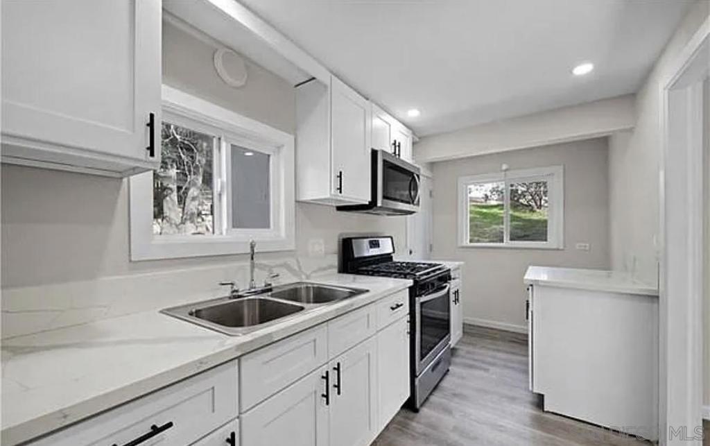 201 Hillside Spur