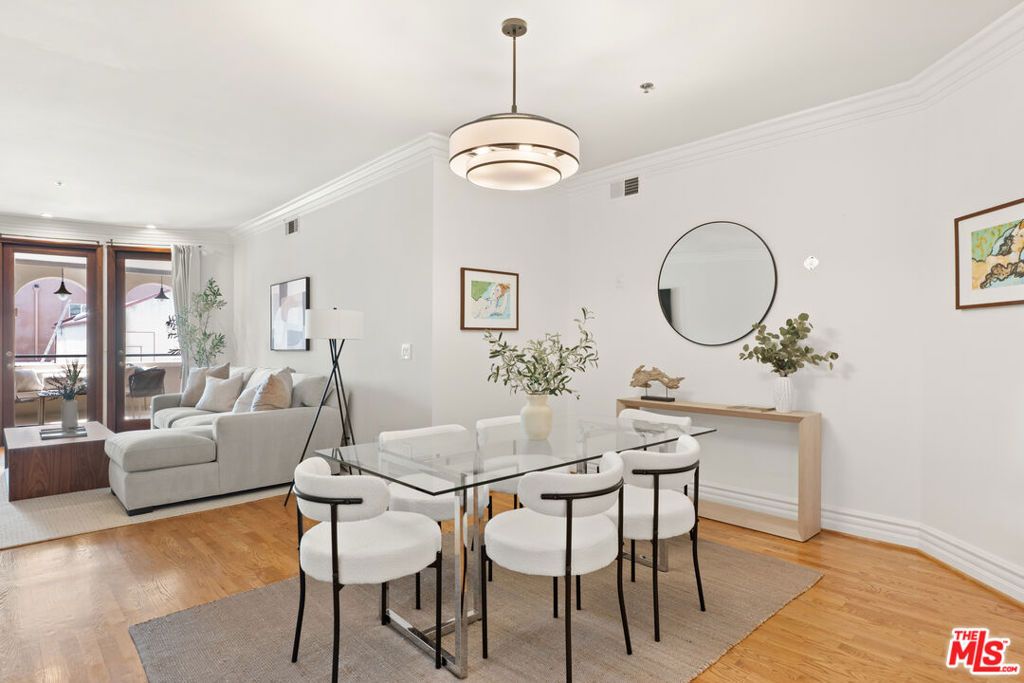 Photo of 10364 Almayo Avenue #303, Los Angeles, CA 90064 (MLS # 26671273)