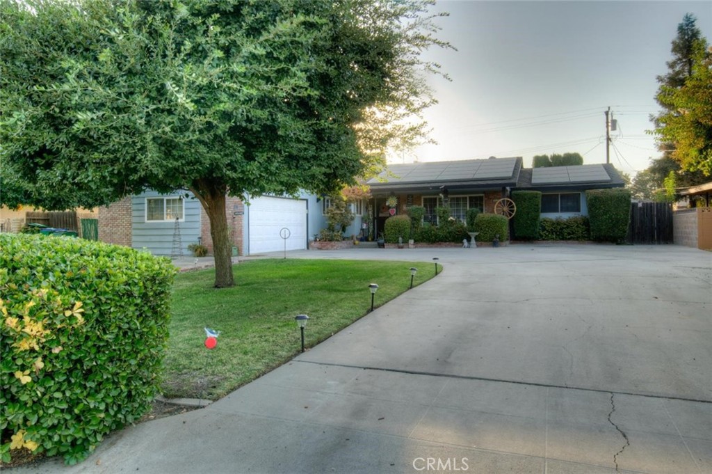 Beautifully remodeled 4 bed 3 bath full of character now available in the Old Sunnyside, sitting on almost a 1/2 of an acre lot with a pool and mature landscaping. You cannot beat this beautiful neighborhood. The home features a beautifully updated kitchen with granite counter tops, stainless steel appliances, new electrical and plumbing fixtures. The bathrooms have received similar treatments and are fully renovated. Property has 2 master bedroom/bathrooms. The home has a newer AC unit, roofing, and dual pane windows. The solar will help with those pesky utility bills. Property is in close proximity to golf courses, shopping, and freeways.