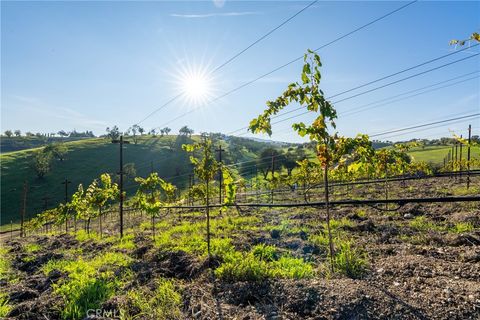Tiny photo for 550 Villa Lots Rd Rd, Paso Robles, CA 93446 (MLS # NS26074510)
