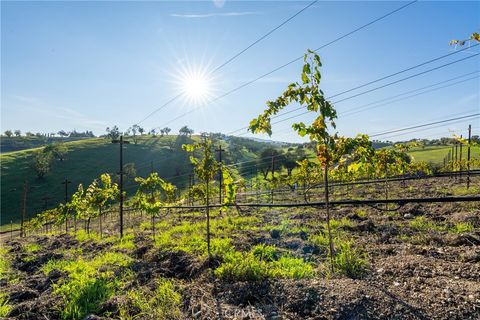 Tiny photo for 550 Villa Lots Rd Rd, Paso Robles, CA 93446 (MLS # NS26074510)