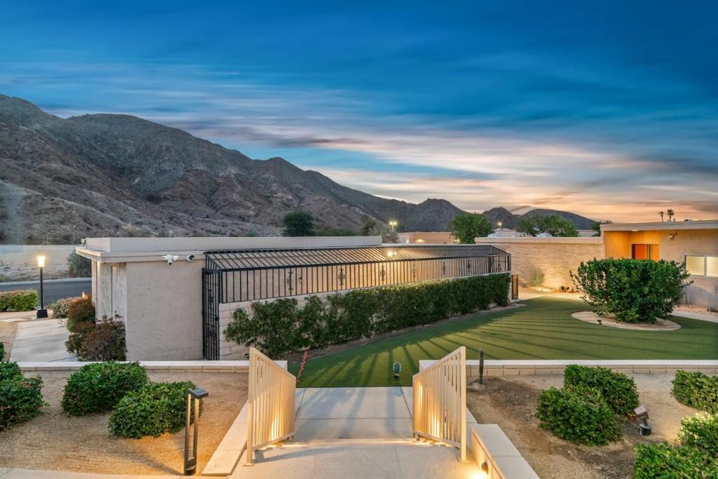 Sandpiper Palm Deser - Residential