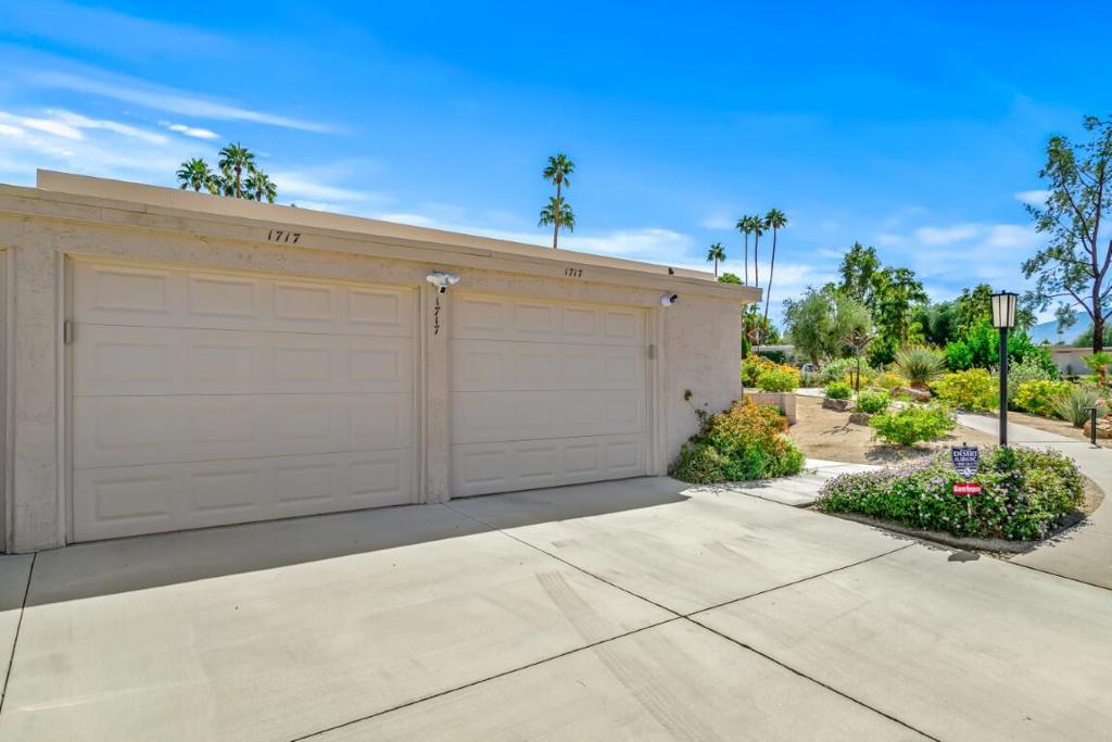 Sandpiper Palm Deser - Residential