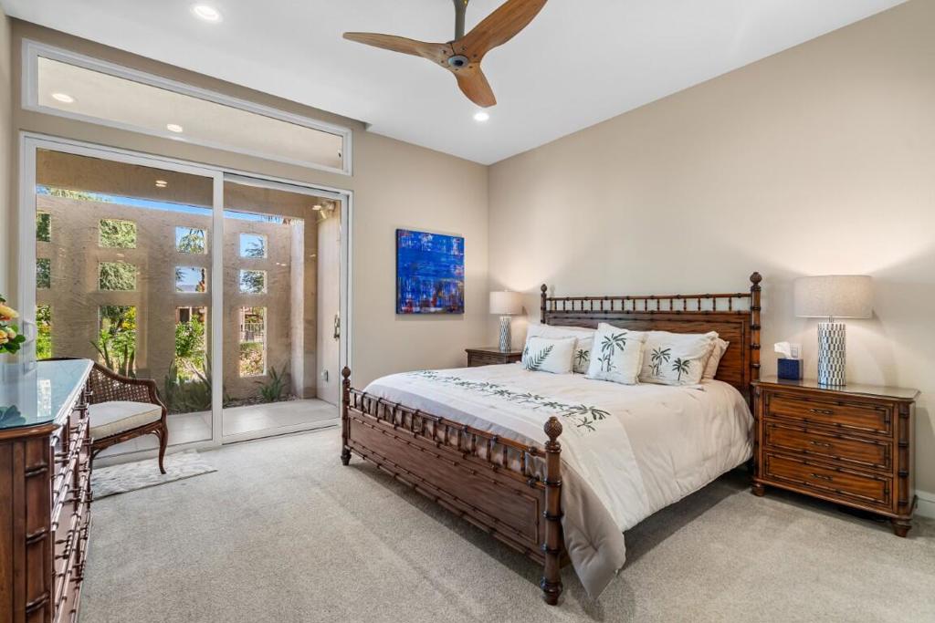 Sandpiper Palm Deser - Residential