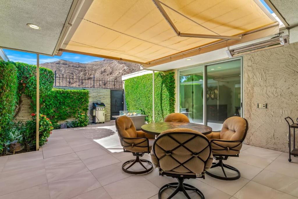 Sandpiper Palm Deser - Residential