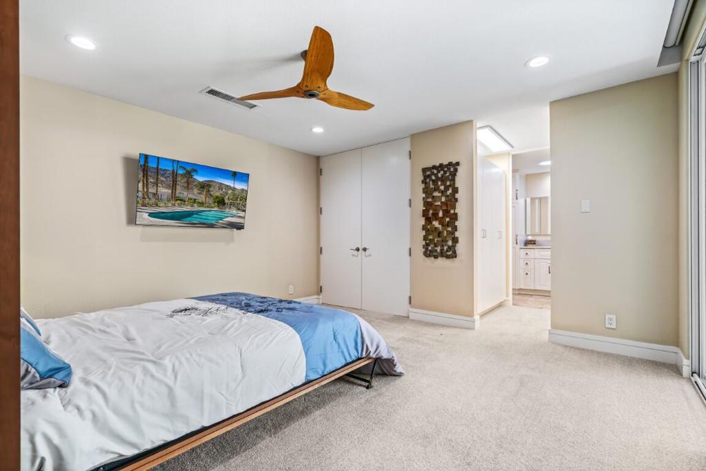 Sandpiper Palm Deser - Residential