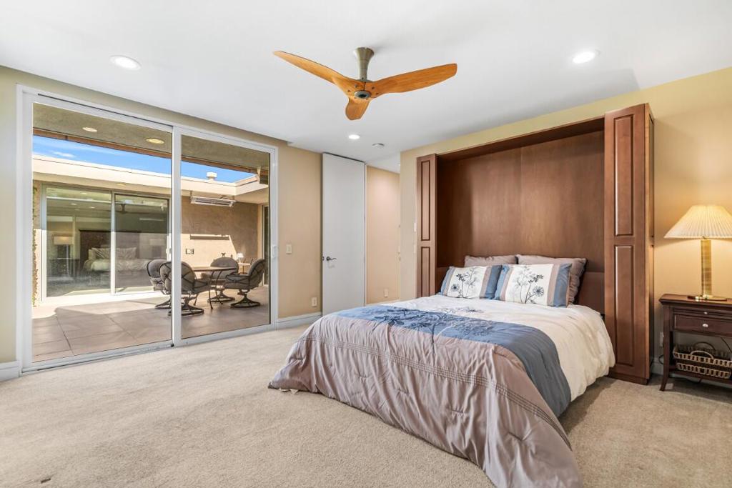 Sandpiper Palm Deser - Residential