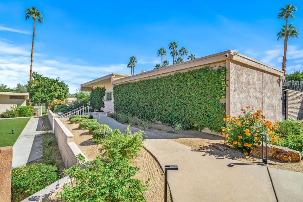 Photo of 72233 El Paseo, #1717, Palm Desert, CA 92260 (MLS # 219137574PS)