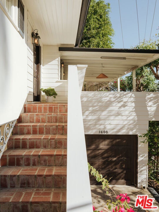 1600 Queens Road, Los Angeles CA 90069