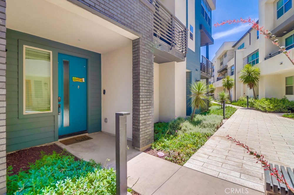 1905 Soho Lane 2