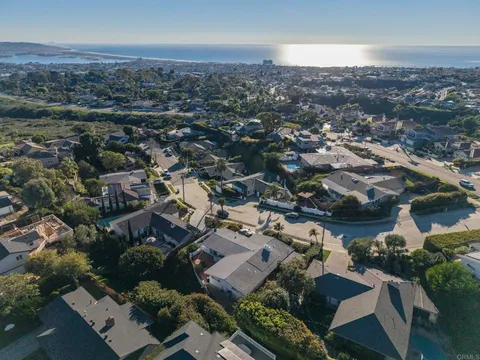 5455 Parkview Dr, La Jolla, CA 92037 - MLS#: NDP2600458