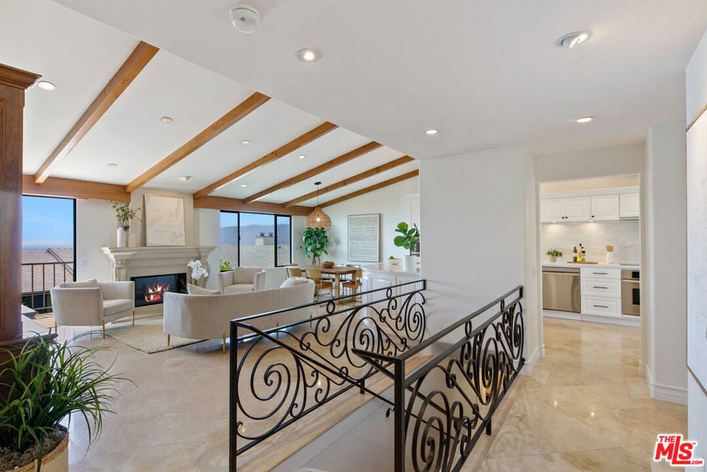 6770 Las Olas Way, Malibu CA 90265