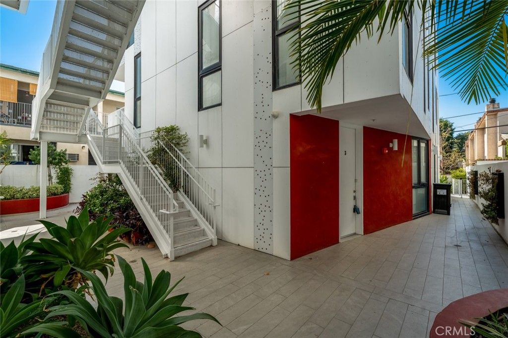 Photo of 1253 N Sweetzer Ave #3, West Hollywood, CA 90069 (MLS # PW26014080)