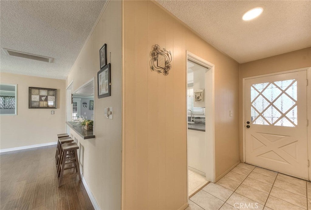 11229 Town Country S