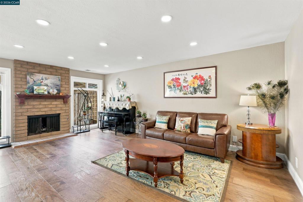 1646 Candelero Ct