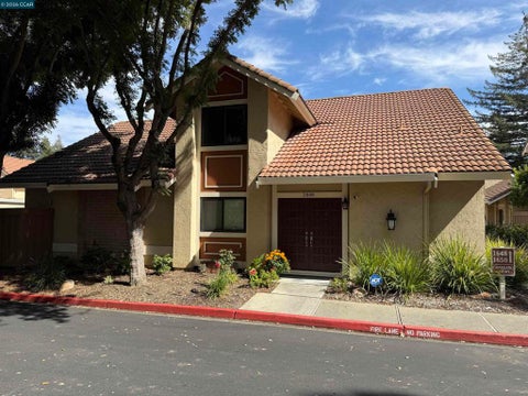 Photo of 1646 Candelero Ct, Walnut Creek, CA 94598 (MLS # 41149387)