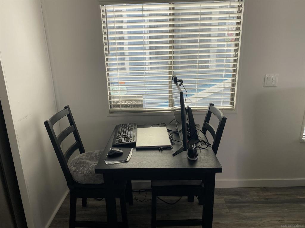 900 N Cleveland Street 16