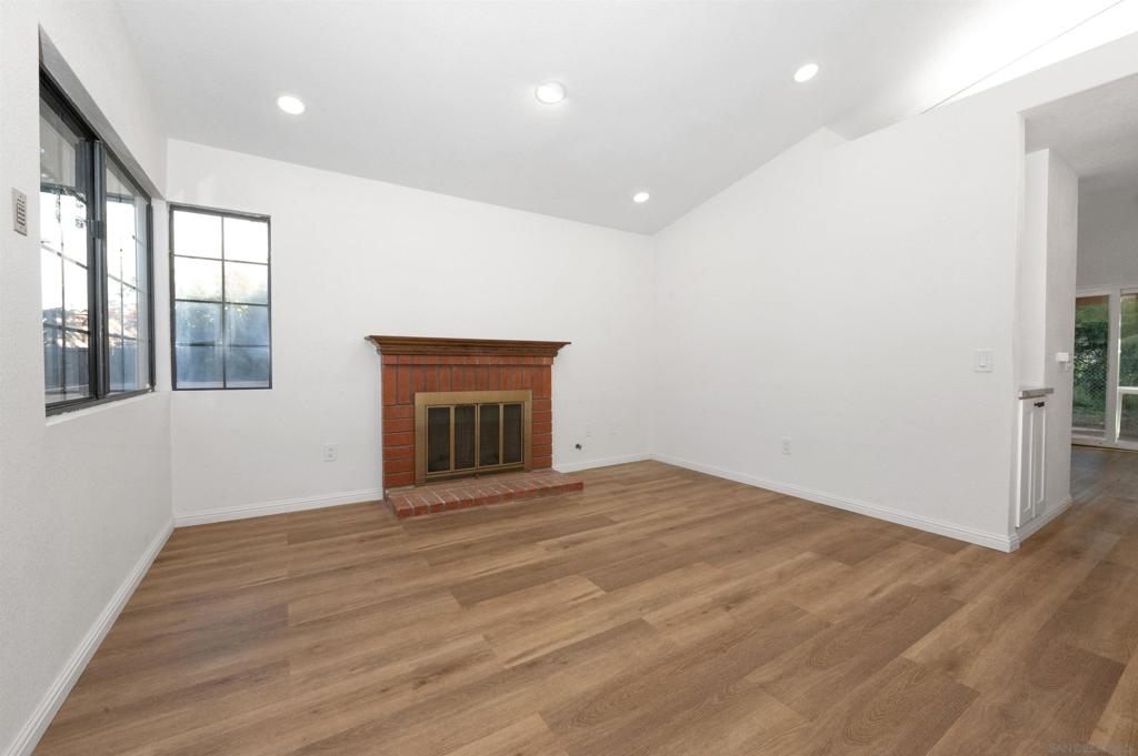 6351 Plaza Cuernavaca