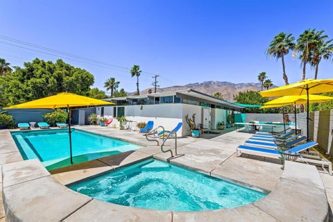 Tiny photo for 795 Chuckwalla Road, Palm Springs, CA 92262 (MLS # 219149899PS)