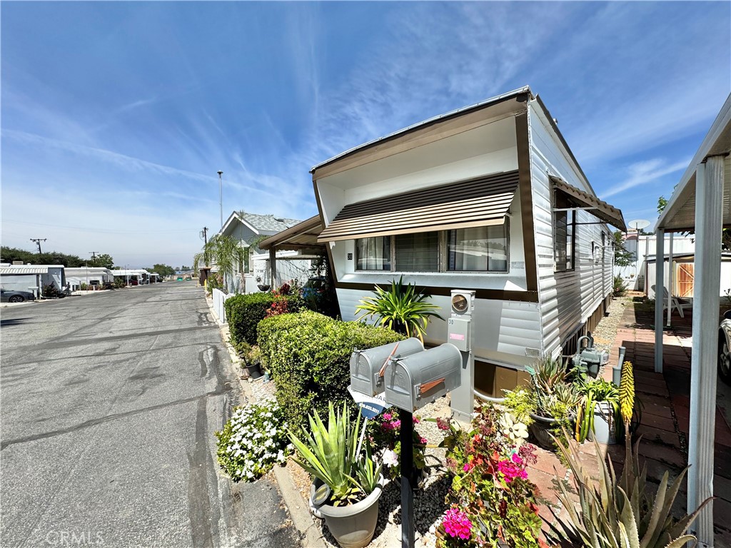 13576 california st 30
