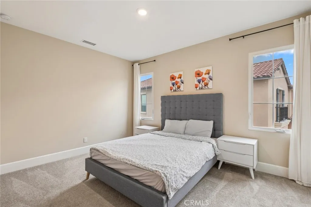 Irvine, California 92602, United States, 4 Bedrooms Bedrooms, ,3 BathroomsBathrooms,Residential,Active,246264