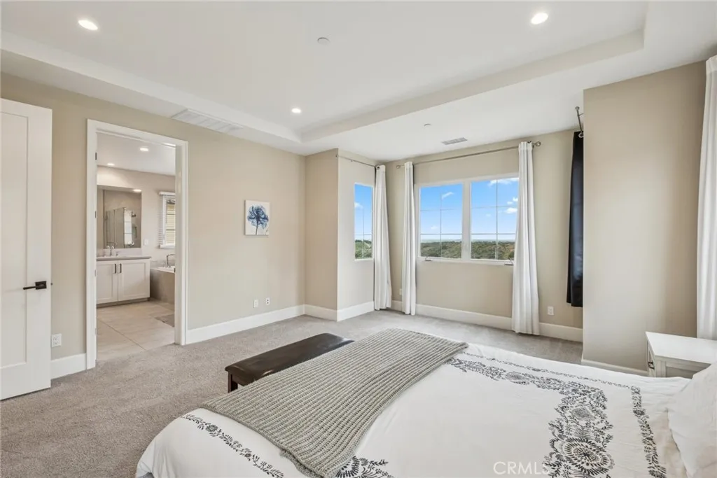 Irvine, California 92602, United States, 4 Bedrooms Bedrooms, ,3 BathroomsBathrooms,Residential,Active,246264