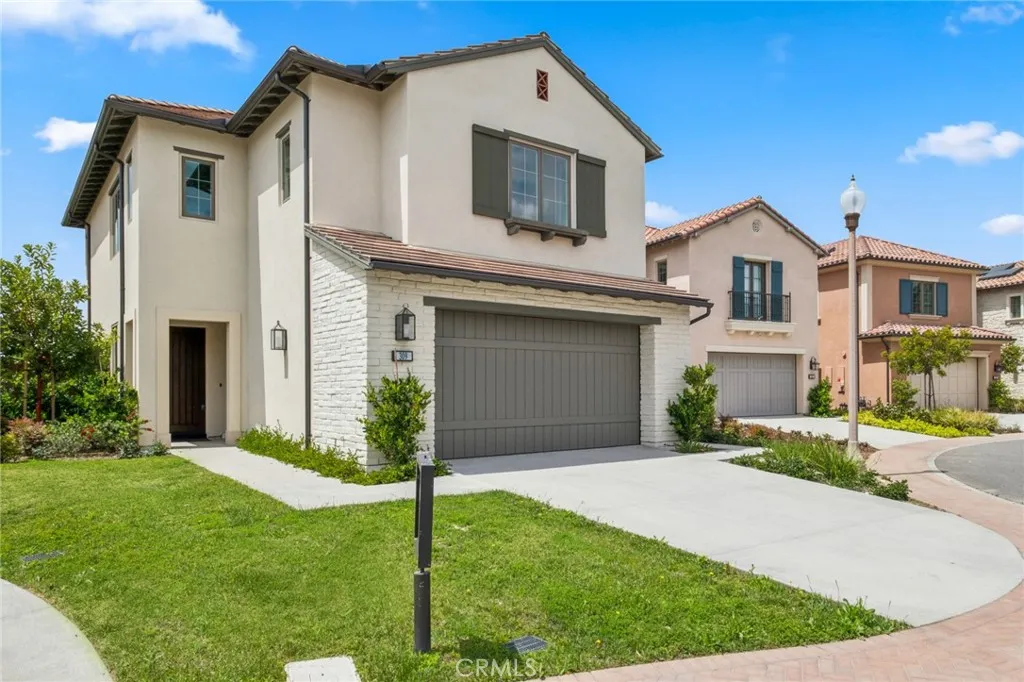Irvine, California 92602, United States, 4 Bedrooms Bedrooms, ,3 BathroomsBathrooms,Residential,Active,246264