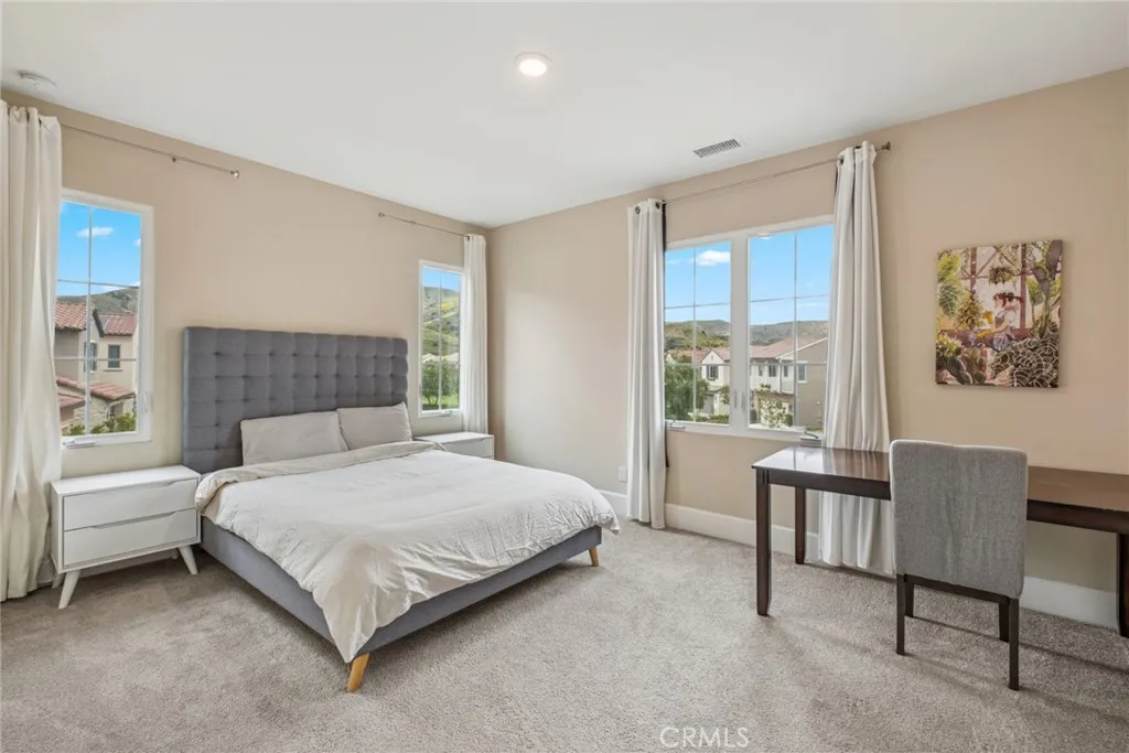 Irvine, California 92602, United States, 4 Bedrooms Bedrooms, ,3 BathroomsBathrooms,Residential,Active,246264