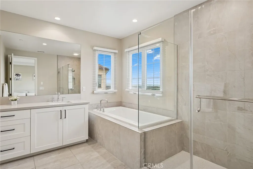 Irvine, California 92602, United States, 4 Bedrooms Bedrooms, ,3 BathroomsBathrooms,Residential,Active,246264