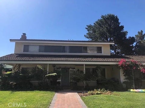 Photo of 468 E View DR, Santa Paula, CA 93060 (MLS # SW26142769)