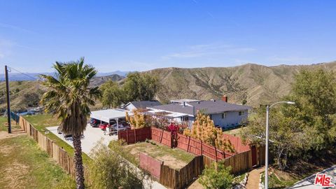 17366 Sierra Highway Santa Clarita CA 91351