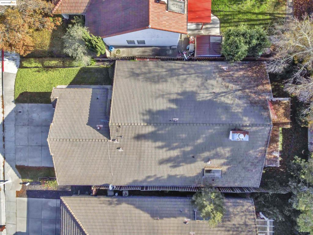 CARRIAGE HILLS N - Residential