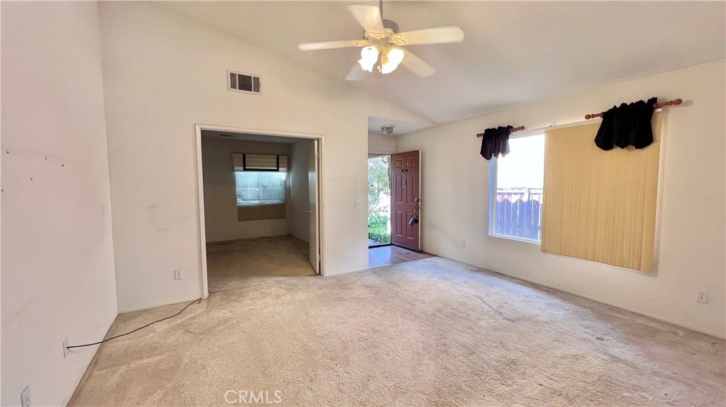 14699 Queen Valley