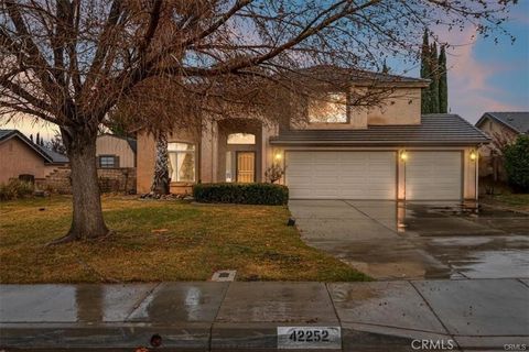 Photo of 42252 Blueflax Ave, Lancaster, CA 93536 (MLS # DW26013409)