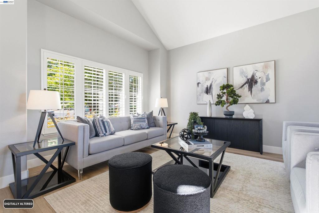 310 Sunset Dr