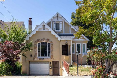 Photo of 7523 Outlook Ave, Oakland, CA 94605 (MLS # 41135848)