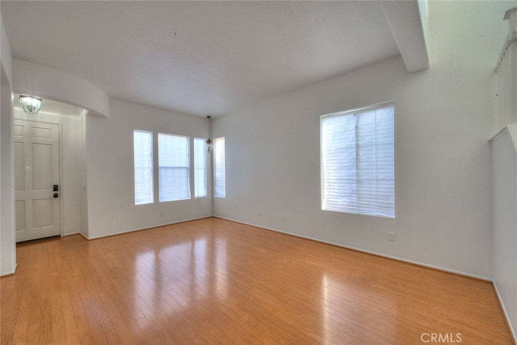 22843 Oak Knoll Drive