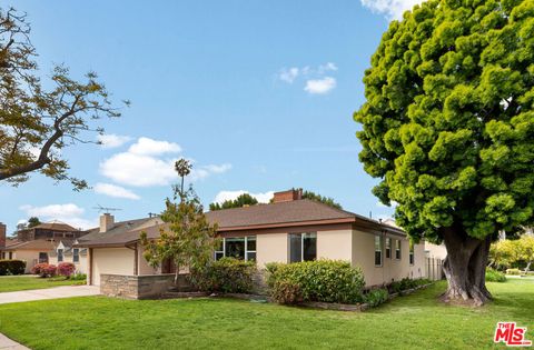 Photo of 3101 Purdue Avenue, Los Angeles, CA 90066 (MLS # 26771597)