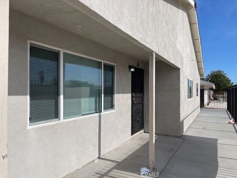 Photo of 1140 Deseret Avenue #A, Barstow, CA 92311 (MLS # HD26039887)