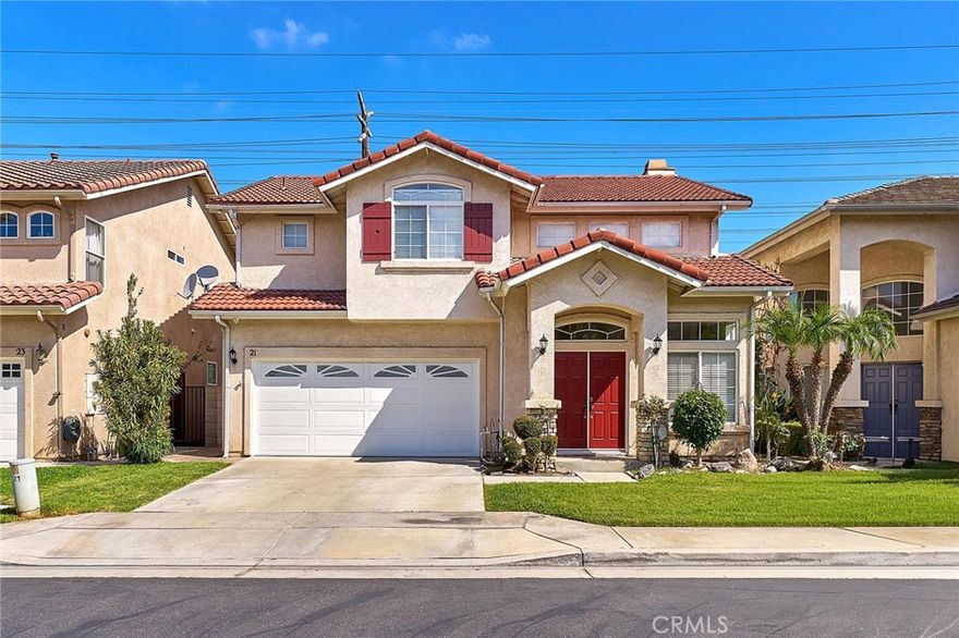Gorgeous! Beautiful home located in the highly desirable Centerstone Community in Buena Park. The home features a great open floorplan, and 3 bedrooms, 2.5 baths with spacious loft. The Master suite offers a walk-in closet with separate custom white closet. Dual sinks with separate walk-in shower and bathe tub. The kitchen is open to the dining area and features contemporary white cabinets, quartz countertops w/backsplash tiles, stainless steel appliances. Spacious backyard, and patio area. There is a 2-car attached garage and minutes from Shops, Restaurant, Schools, Freeways, and Much More! A MUST-SEE!