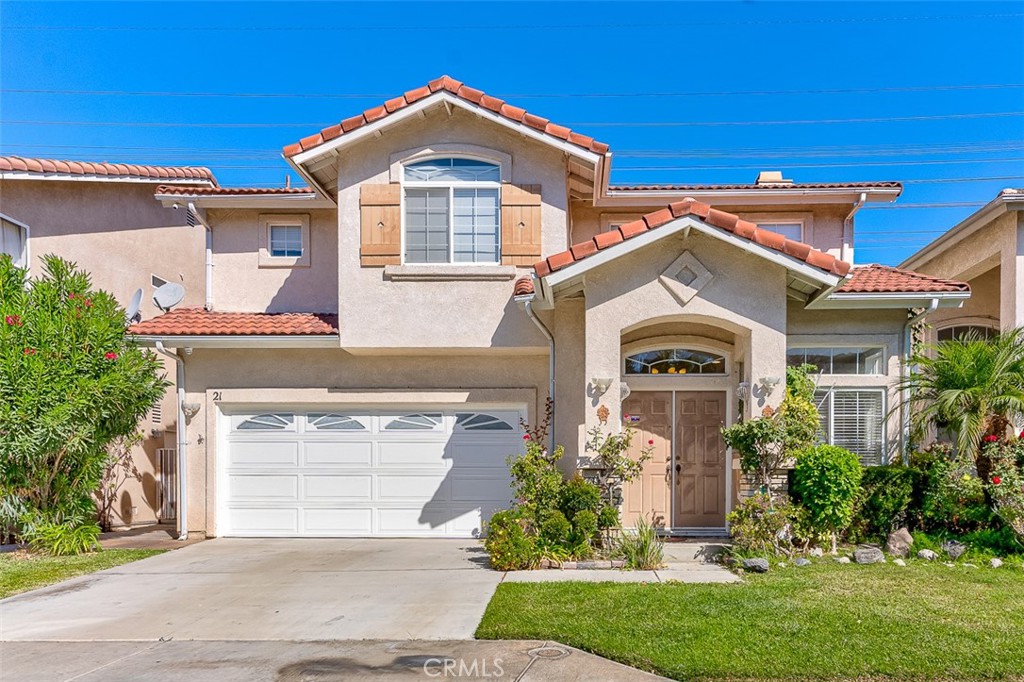 Gorgeous! Beautiful home located in the highly desirable Centerstone Community in Buena Park. The home features a great open floorplan, and 3 bedrooms, 2.5 baths with spacious loft. The Master suite offers a walk-in closet with separate custom white closet. Dual sinks with separate walk-in shower and bathe tub. The kitchen is open to the dining area and features contemporary white cabinets, quartz countertops w/backsplash tiles, stainless steel appliances. Spacious backyard, and patio area. There is a 2-car attached garage and minutes from Shops, Restaurant, Schools, Freeways, and Much More! A MUST-SEE!
