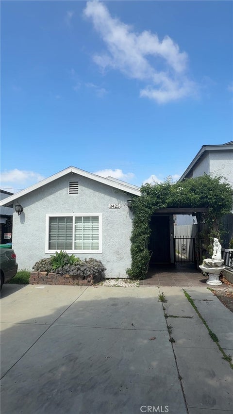 Photo of 3425 Adriatic Avenue, Long Beach, CA 90810 (MLS # SB26119095)