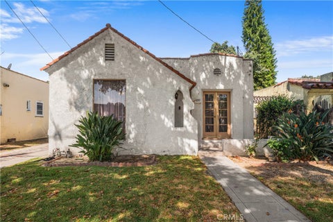 Photo of 6771 California AVE, Long Beach, CA 90805 (MLS # PW26181702)