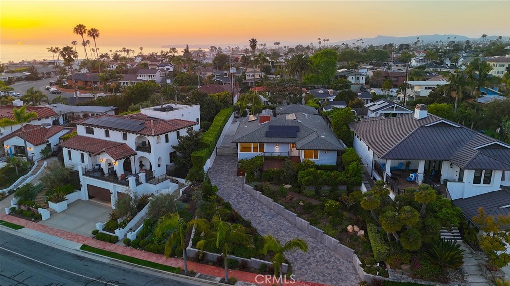 San Clemente, California, 92672, United States, 4 Bedrooms Bedrooms, ,3 BathroomsBathrooms,Residential,Active,2035617