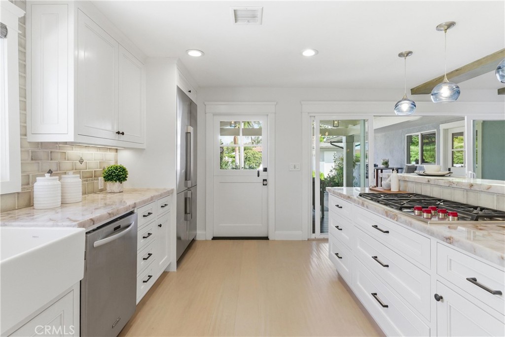 San Clemente, California, 92672, United States, 4 Bedrooms Bedrooms, ,3 BathroomsBathrooms,Residential,Active,2035617